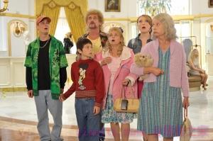 喜剧电影《杜什一家》解说文案/剧情详述/解说教程/片源下载 20221108160946-636a7f4ad9253.jpg