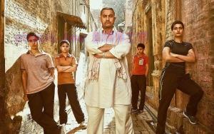 剧情电影《摔跤吧!爸爸》解说文案/剧情详述/解说教程/片源下载 20221108162810-636a839a6db6a.jpg