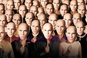 剧情电影《成为约翰·马尔科维奇》解说文案/剧情详述/解说教程/片源下载 20221108173159-636a928fc5660.jpg