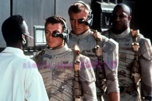 科幻电影《再造战士》解说文案/剧情详述/解说教程/片源下载 20221108175251-636a9773bf7a8.jpg