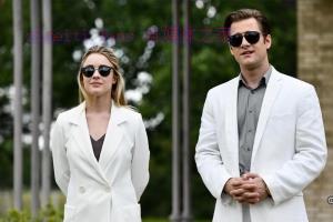 喜剧电影《假扮上帝》解说文案/剧情详述/解说教程/片源下载 20221108182624-636a9f50575f8.jpg