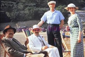 悬疑电影《悬崖山庄奇案》解说文案/剧情详述/解说教程/片源下载 20221108193425-636aaf41e0220.jpg