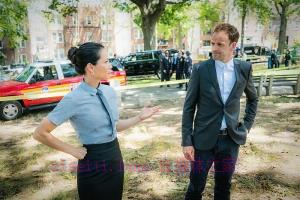 美剧《福尔摩斯:基本演绎法第五季》24集电视剧解说文案/剧情详述/解说教程/片源下载(完结) 20221108203547-636abda31e753.jpg