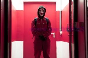 悬疑电影《我是谁:没有绝对的安全系统》解说文案/剧情详述/解说教程/片源下载 20221108215551-636ad06775eaf.jpg