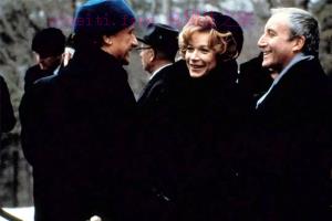 喜剧电影《富贵逼人来》解说文案/剧情详述/解说教程/片源下载 20230116015854-63c4af5eed420.jpg