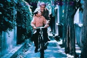 励志电影《小鞋子》解说文案/剧情详述/解说教程/片源下载 20230218135802-63f0d96a75f6b.jpg