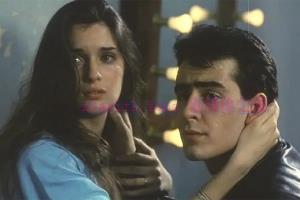 犯罪电影《刀在喉咙》解说文案/剧情详述/解说教程/片源下载 20230226083313-63fb19494fe72.jpg