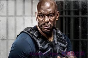 动作电影《危险卧底》解说文案/剧情详述/解说教程 20230610082127-64843287c5fe5.jpg