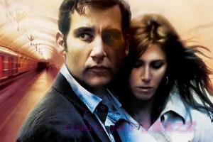 惊悚电影《越轨追击》解说文案/剧情详述/解说教程 20230809024245-64d2fd25b2254.jpg