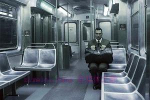 恐怖电影《午夜食人列车》解说文案/剧情详述/解说教程 20230830052259-64eed23390e72.jpg