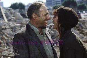 喜剧电影《丑态百出》解说文案/剧情详述/解说教程 20231107072101-6549e55d4aebd.jpg