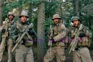 战争电影《孤独的幸存者》解说文案/剧情详述/解说教程 20231122024555-655d6b6317ddb.jpg