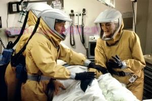 灾难电影《极度恐慌》解说文案/剧情详述/解说教程 20231122025042-655d6c82aa68e.jpg