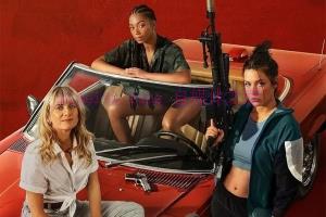 喜剧电影《女僚机》解说文案/剧情详述/解说教程 20231126014940-6562a4345162d.jpg