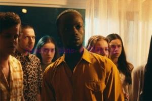 恐怖电影《别看别处》解说文案/剧情详述/解说教程 20231205082202-656eddaa86994.jpg