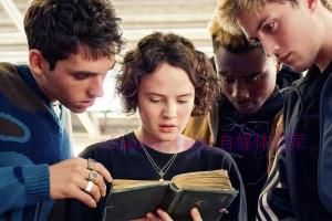 剧情电影《白银和梦想之书》解说文案/剧情详述/解说教程 20231219082914-6581545a88dc6.jpg