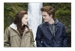 爱情电影《暮光之城》解说文案/片源下载 20220325152338-623dde7a641a6.jpg