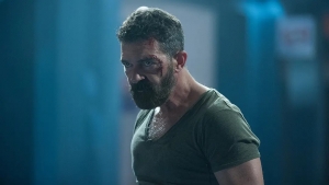 动作电影《王牌保安》解说文案/片源下载 20220325155046-623de4d6db8ff.jpg