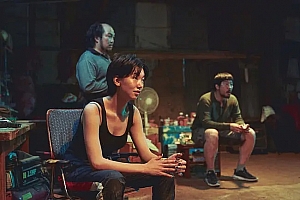 动作电影《人质》解说文案/片源下载-自媒体之家