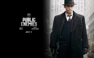 犯罪电影《公众之敌》解说文案/片源下载 20220325155844-623de6b4b85c6.jpg