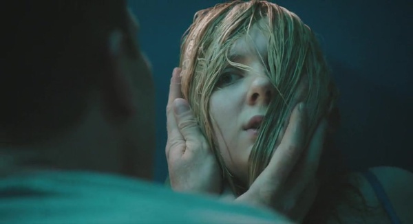 悬疑电影《致命呼叫》解说文案及全剧下载 20220325160013-623de70d8a047.jpg