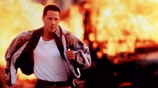 动作电影《生死时速》解说文案及全剧下载 20220325160602-623de86ac87cb.jpg