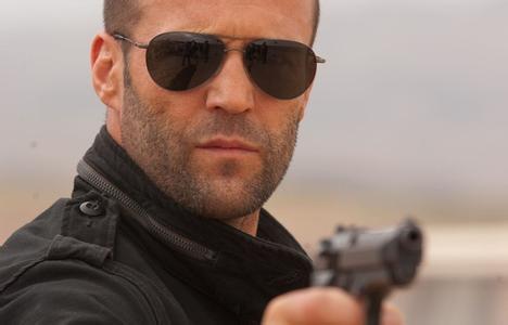 动作电影《铁血精英》解说文案及全剧下载 20220325160604-623de86c06820.jpg