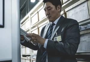 犯罪电影《黑钱》解说文案/片源下载 20220325160613-623de875c8650.jpg