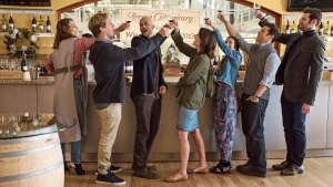 美剧《大学同学第一季》8集电视剧解说文案/片源下载(完结) 20220325161028-623de974026f4.jpg