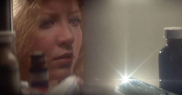 殿堂级悬疑片《剃刀边缘》解说文案及全剧下载 20220325162448-623decd053aa5.jpg