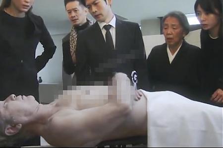 悬疑电影《无法燃烧的父亲》解说文案及全剧下载 20220325162450-623decd29f8ad.jpg