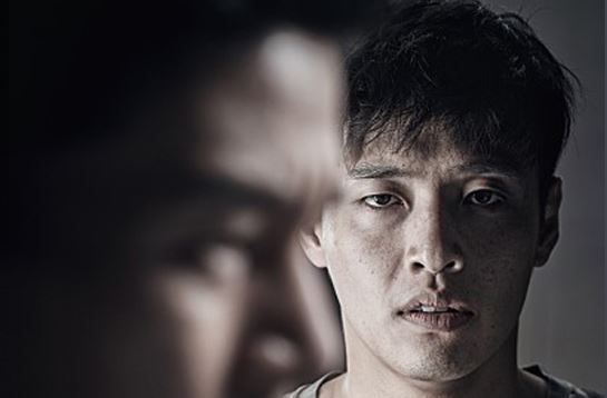 韩国悬疑片《记忆之夜》解说文案及全剧下载 20220325162500-623decdcda1a5.jpg