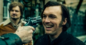 犯罪电影《我如何爱上黑帮成员》解说文案/片源下载 20220325163205-623dee85c0fb1.jpg