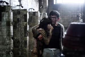 恐怖电影《黑色之家》解说文案/片源下载 20220325163926-623df03e4f42a.jpg