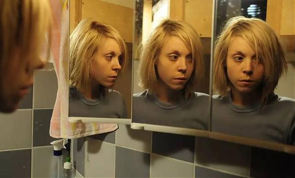 美国悬疑犯罪片《3096天》解说文案及全剧下载 20220325163949-623df0550ed23.jpg