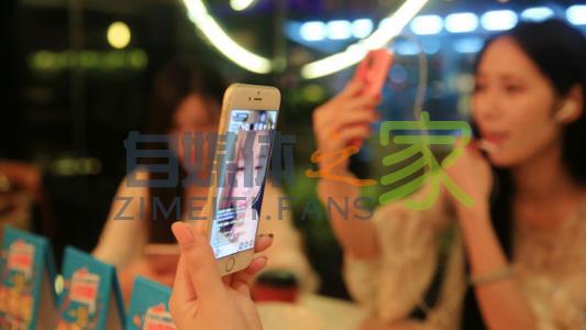 如何打造爆款直播间？-自媒体之家