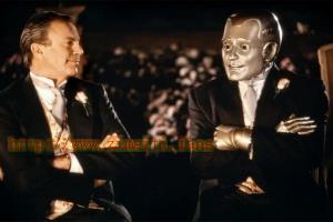 剧情电影《机器管家》解说文案/片源下载 20220408020812-624f990c9adb6.jpg