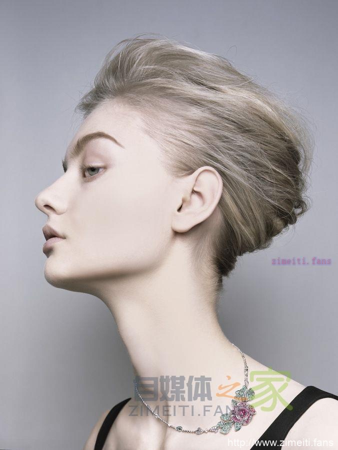 经典文案|单人脱口文案-今天母亲节，我给妈妈打了个电话-自媒体之家