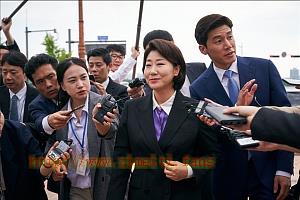 喜剧电影《正直的候选人》解说文案/片源下载-自媒体之家