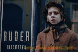 战争电影《我眼中的阴影》解说文案/片源下载 539b57f5b513.jpg