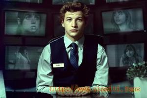 犯罪电影《夜班服务员》解说文案/片源下载 20220911085507-631da26b80d5f.jpg