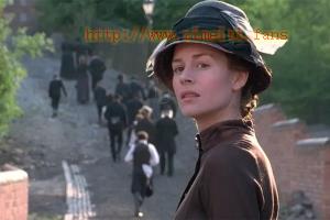 剧情电影《情定七月天》解说文案/片源下载 20220927095620-6332c8c4ad2aa.jpg