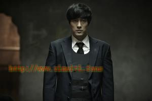 犯罪电影《公司职员》解说文案/片源下载 20220930083139-6336a96b53826.jpg