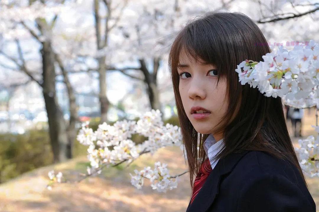 科幻电影《穿越时空的少女》解说文案/剧情详述/解说教程-自媒体之家